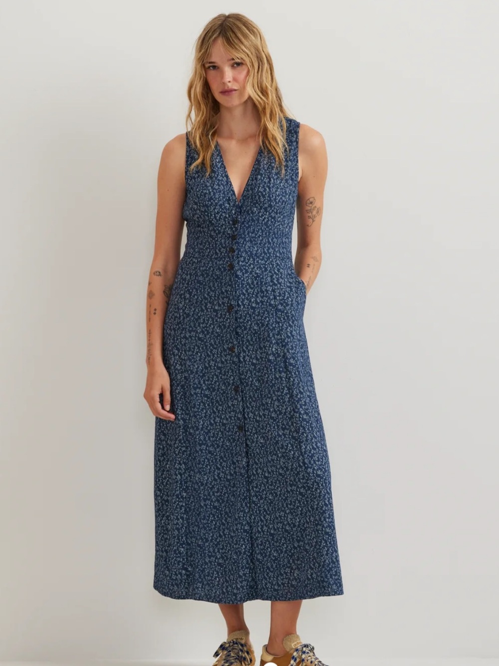 Eddie Bauer Blue Floral Button-Front Sleeveless Midi Dress